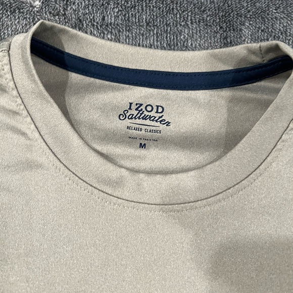 Men’s IZOD long sleeve Surf Shirt - Picture 5 of 5